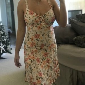Beautiful floral dress!